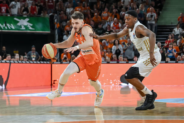 身高和力量 身高和力量