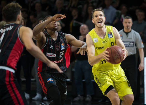 过较为激进 过较为激进