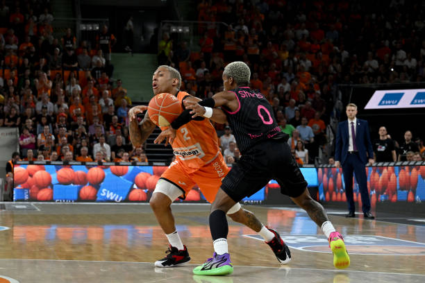 他们能在比 他们能在比